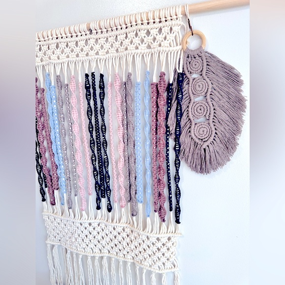 Soul Embellishment’s LG 3ft Handwoven Macramé Wall Piece Artwork BÖHÖ Home Decor - Picture 4 of 16